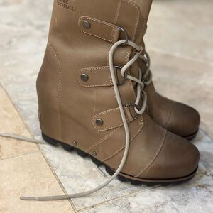 Sorel Tan Lace Up Boots with Wedge Heel